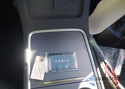 2023 Tesla Model Y Awd/Long Range Dual Motor All-Wheel Drive from USA, damaged, VIN 7SAYGDEE8PF928387